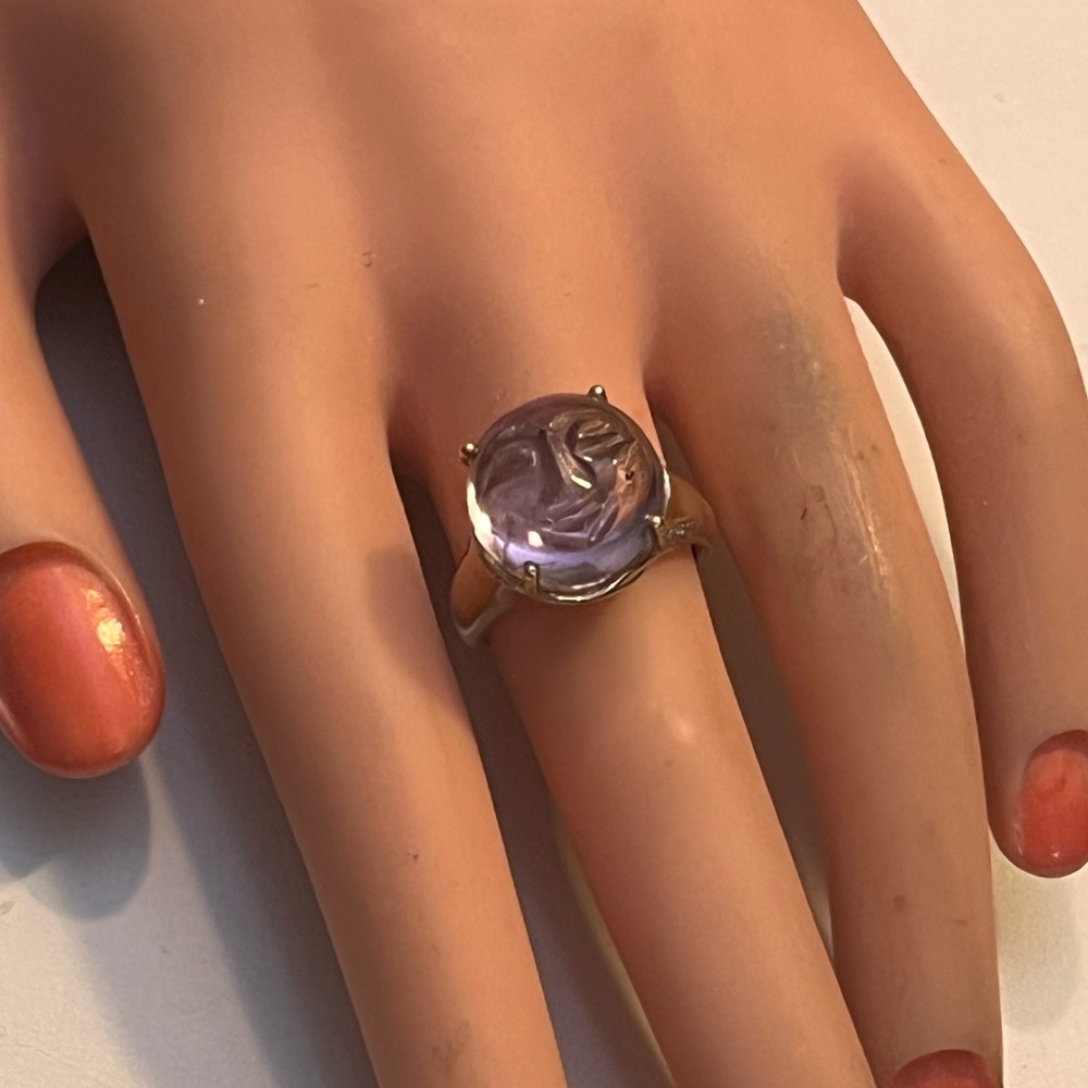 ANTIQUE  14K YELLOW GOLD RING: HAND-CARVED "MOON  FACE" of AMETHYST & DIAMONDS